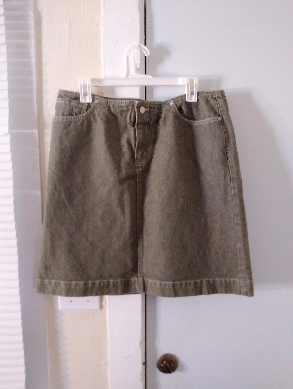 Vintage Levis Green Denim Jean Skirt Juniors 13 Vents Pockets Paper Tag